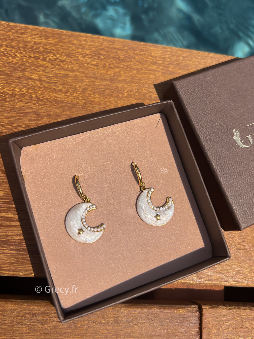 Gabrielle / Boucles d'oreilles lune marbrée avec strass