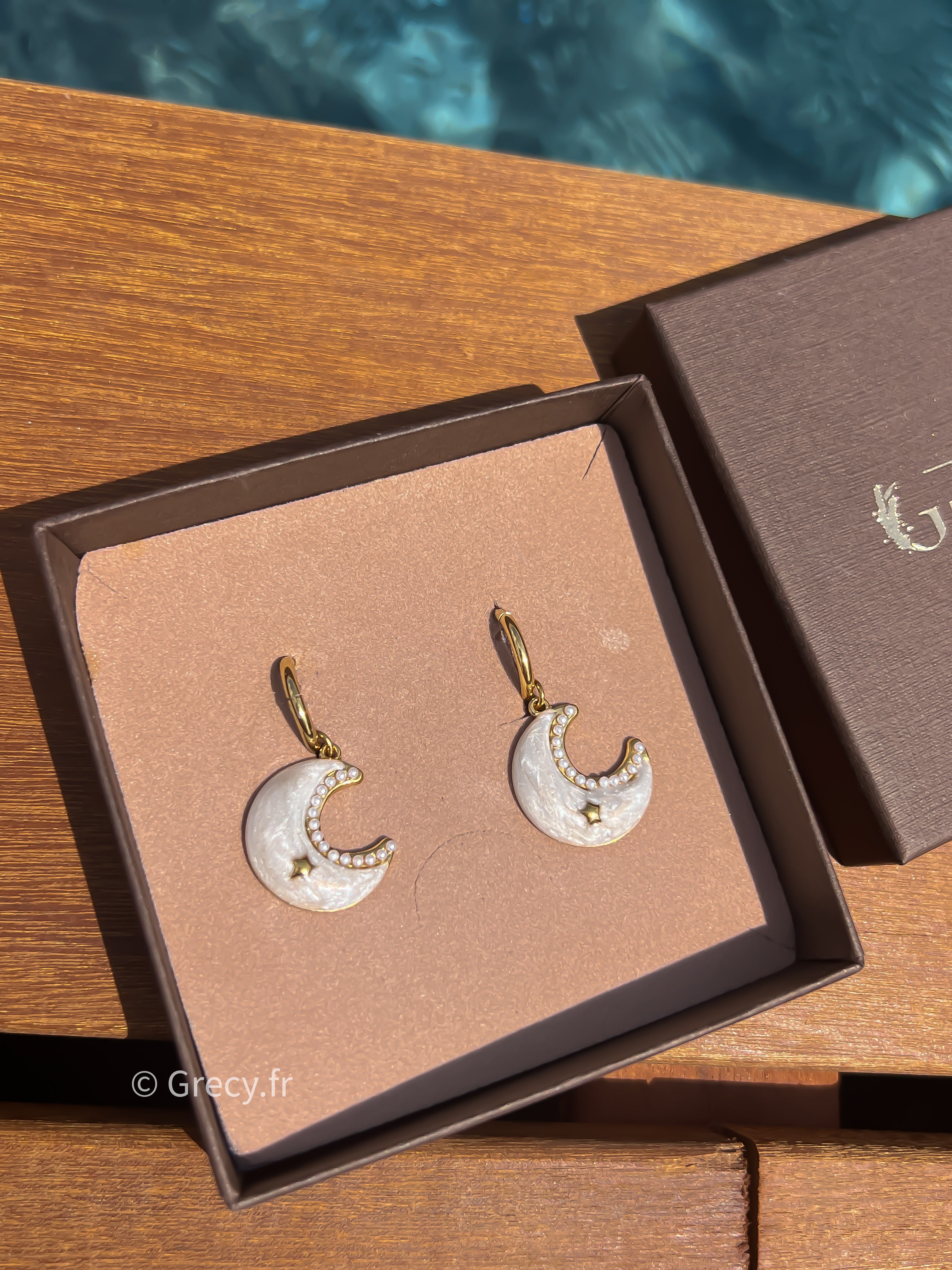 Gabrielle / Boucles d'oreilles lune marbrée avec strass