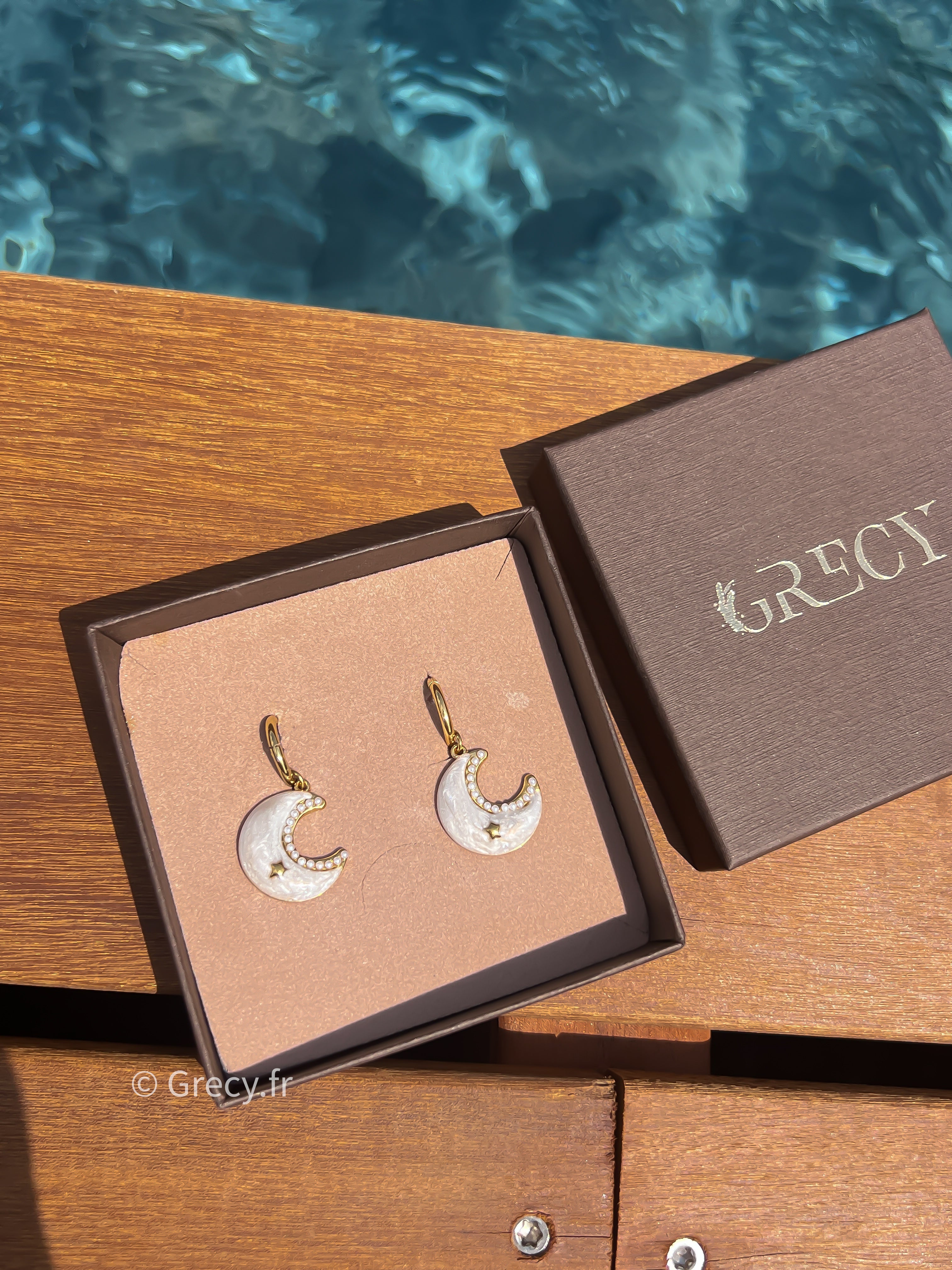 Gabrielle / Boucles d'oreilles lune marbrée avec strass