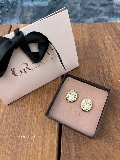 Alba / Boucles d'oreilles dorée ornée d'un diamant