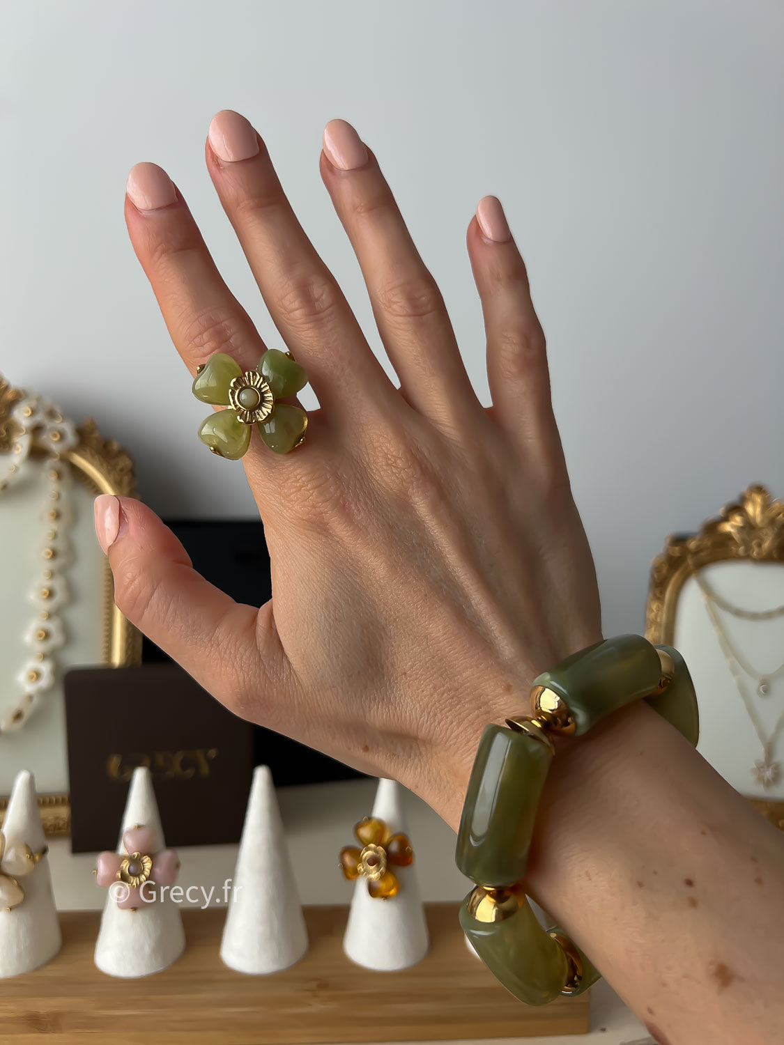 Cally / Bagues trèfle résine GRECY