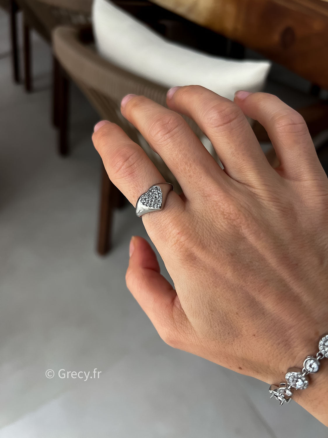 Lou / Bague chevalière coeur strass