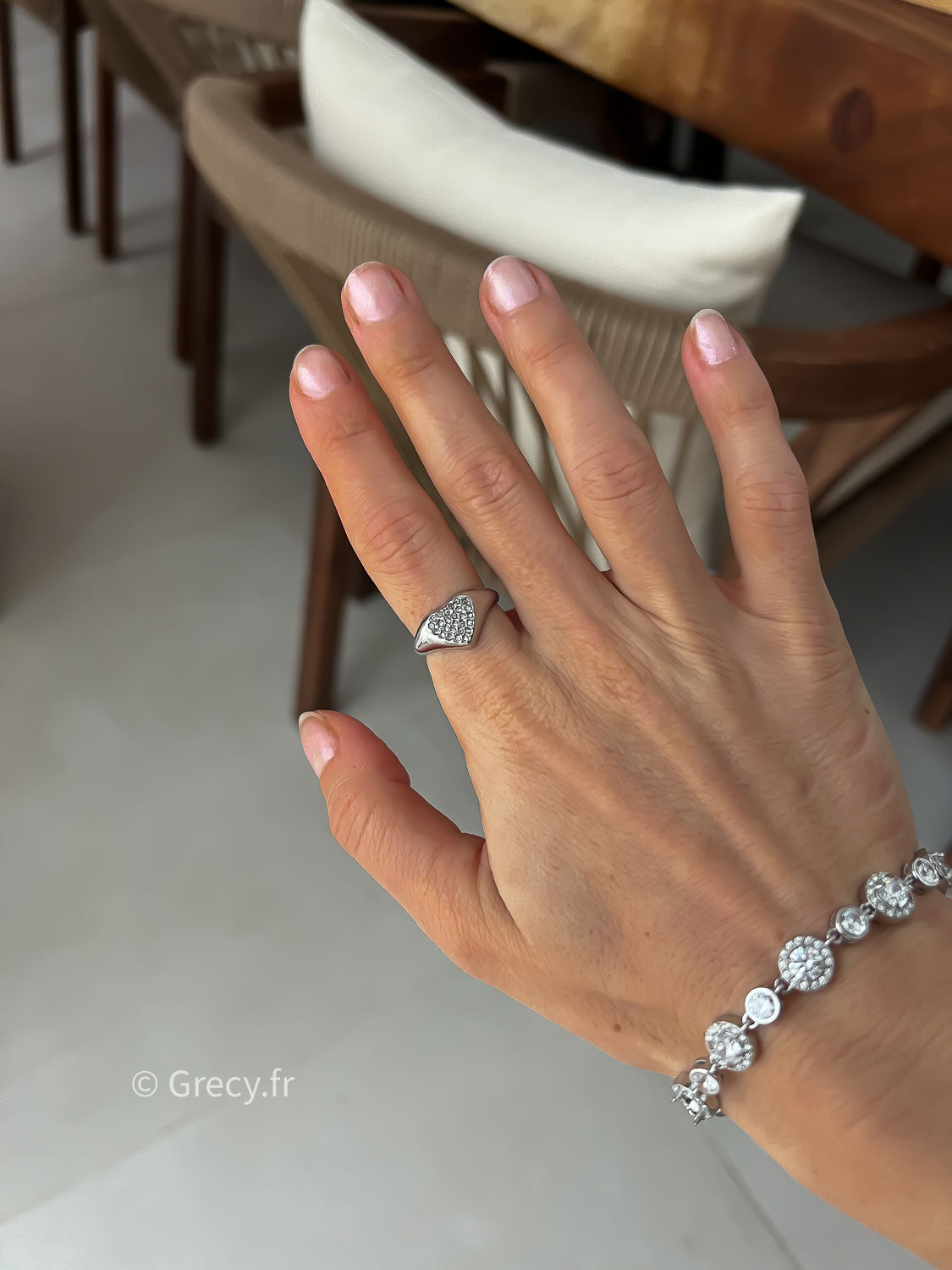 Lou / Bague chevalière coeur strass