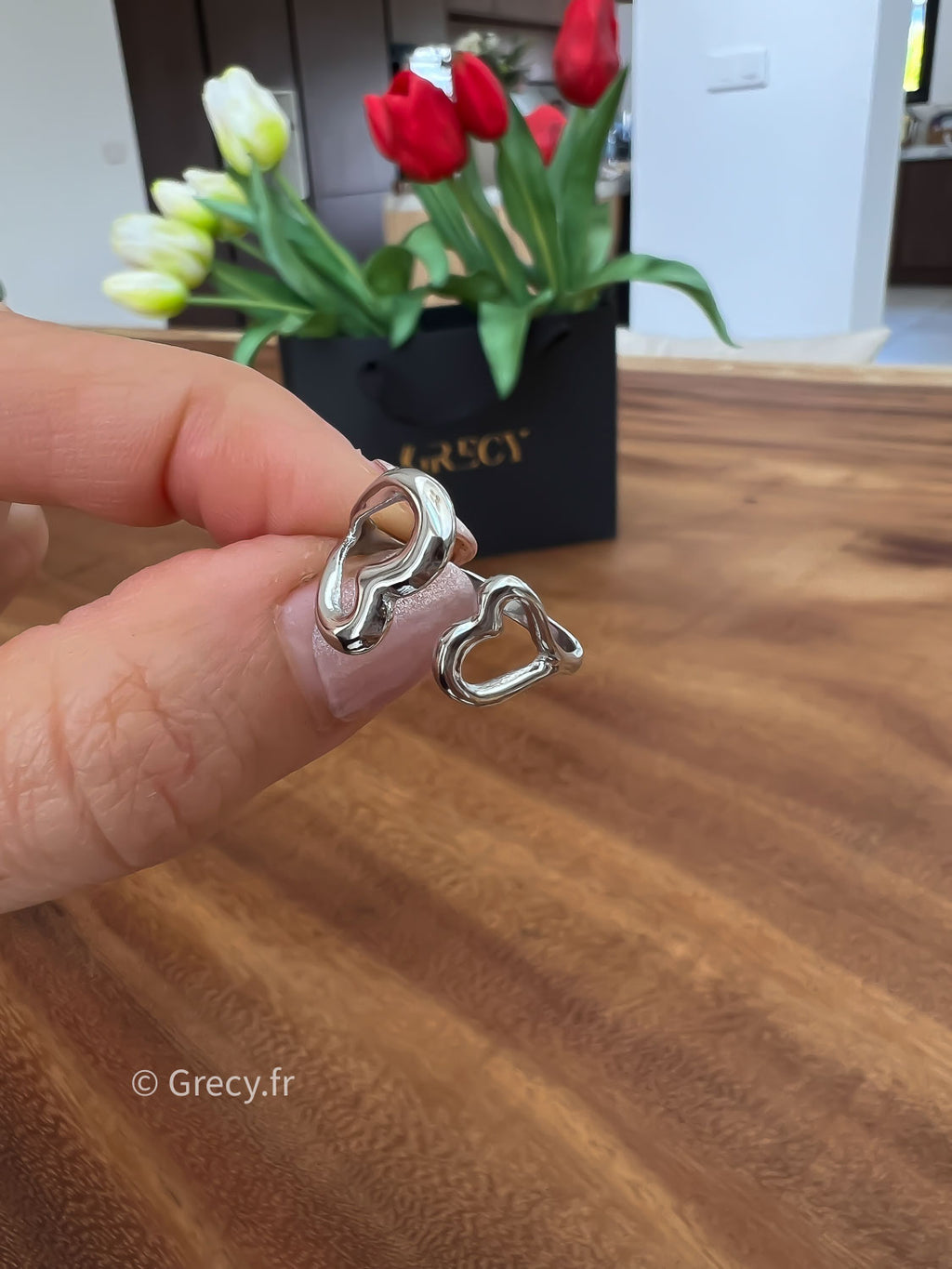 Lucie / Bague fine argentée acier inoxydable fermeture double coeur