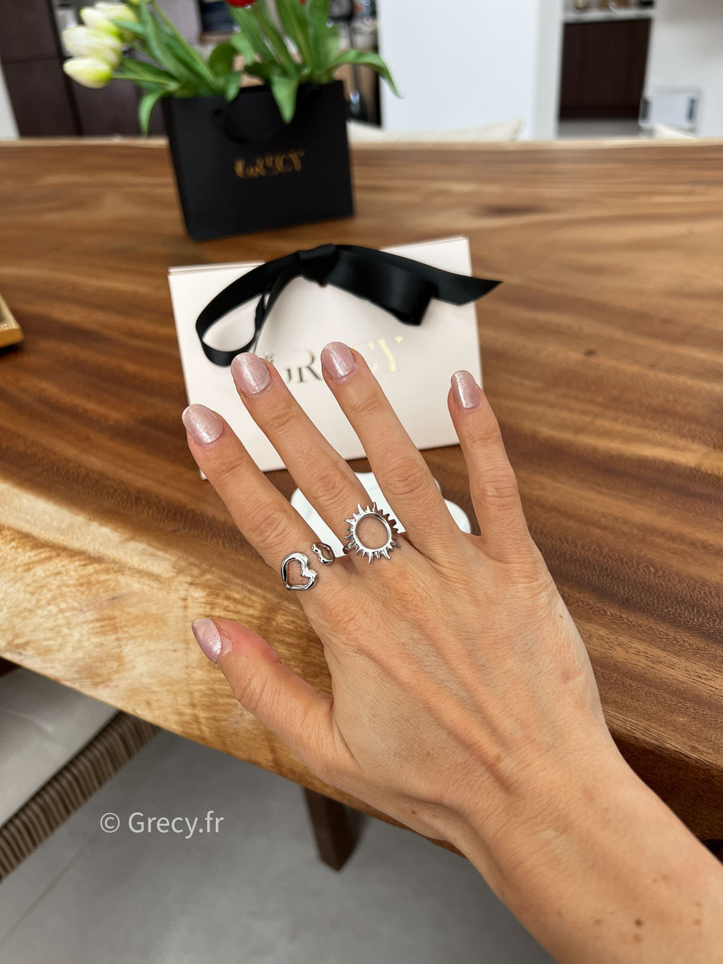 Lucie / Bague fine argentée acier inoxydable fermeture double coeur
