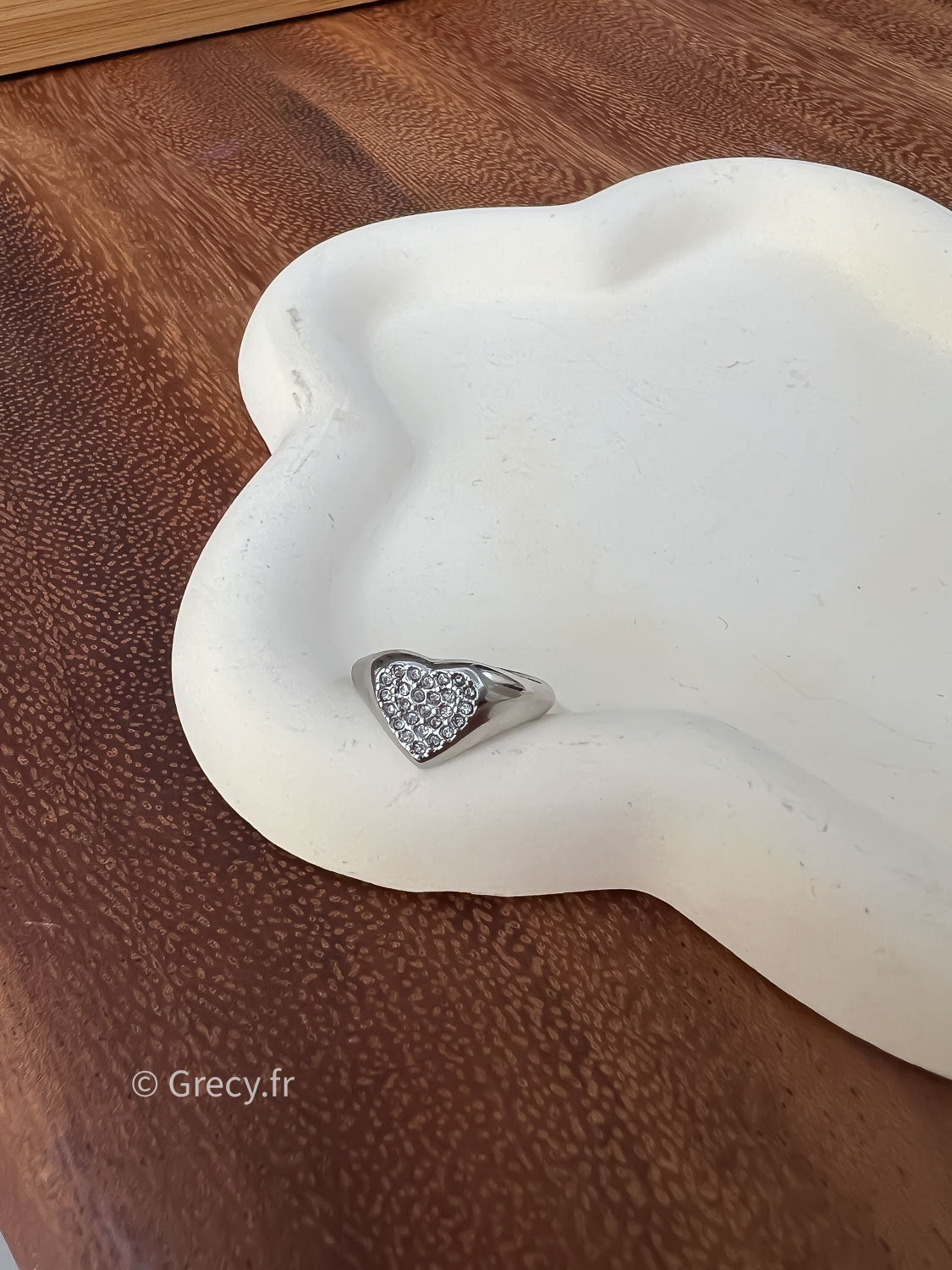 Lou / Bague chevalière coeur strass