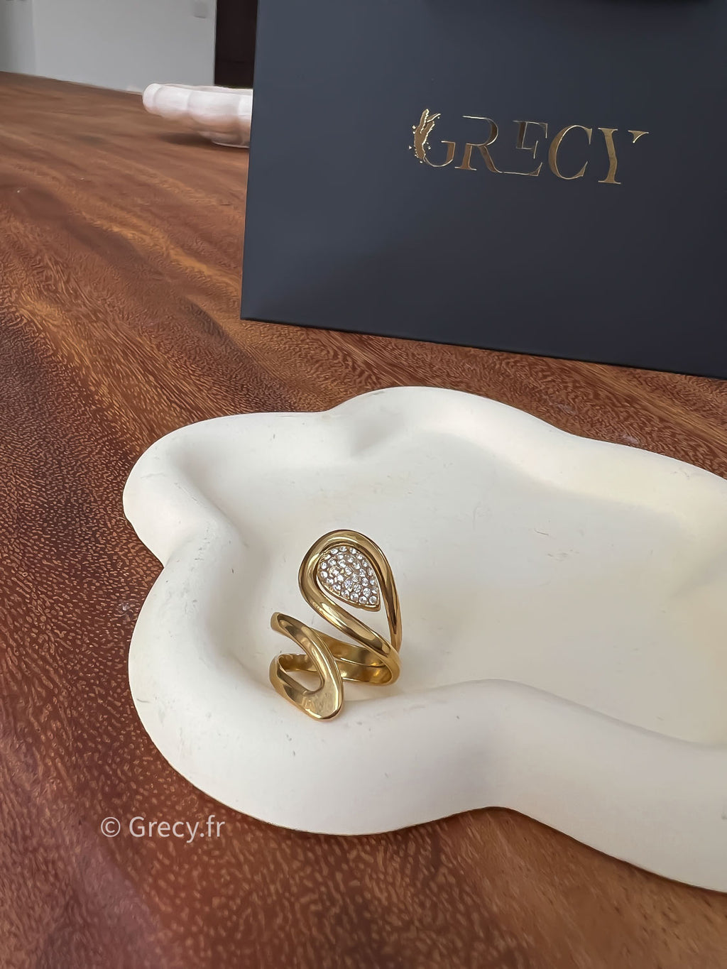 Lola / Bague goutte strass