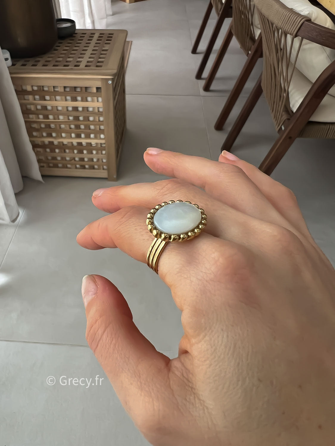 Audrey / Bague nacre ovale