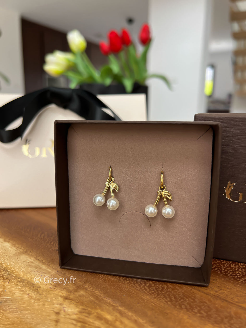 Marie / Boucles d'oreilles cerises perles nacrées