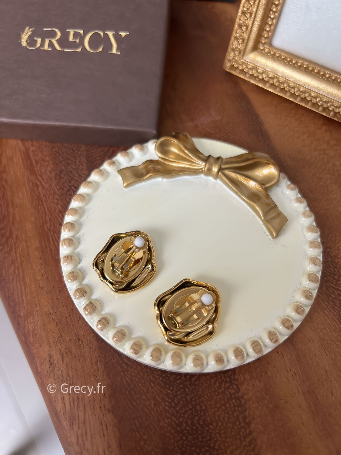 Diane / Boucles d'oreilles martelées clips dorées