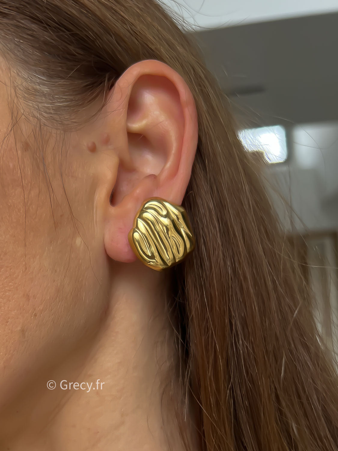 Diane / Boucles d'oreilles martelées clips dorées