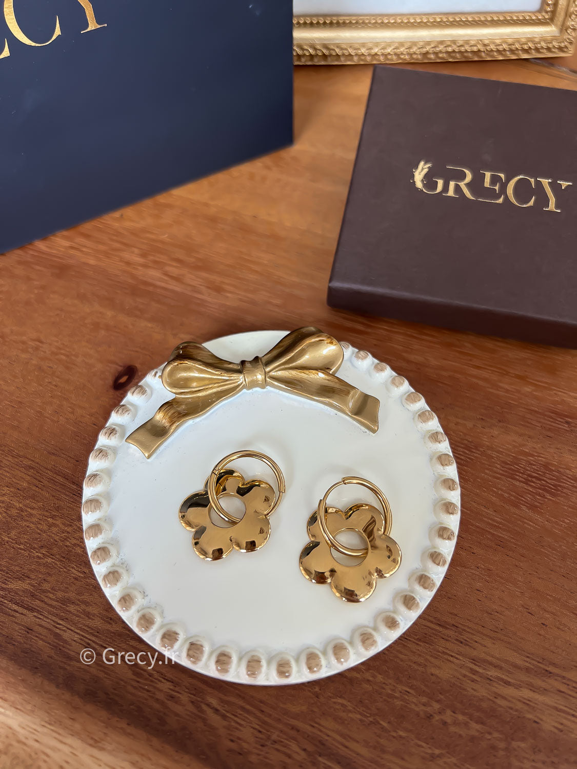 Eva / Créoles fleurs dorées et argentées