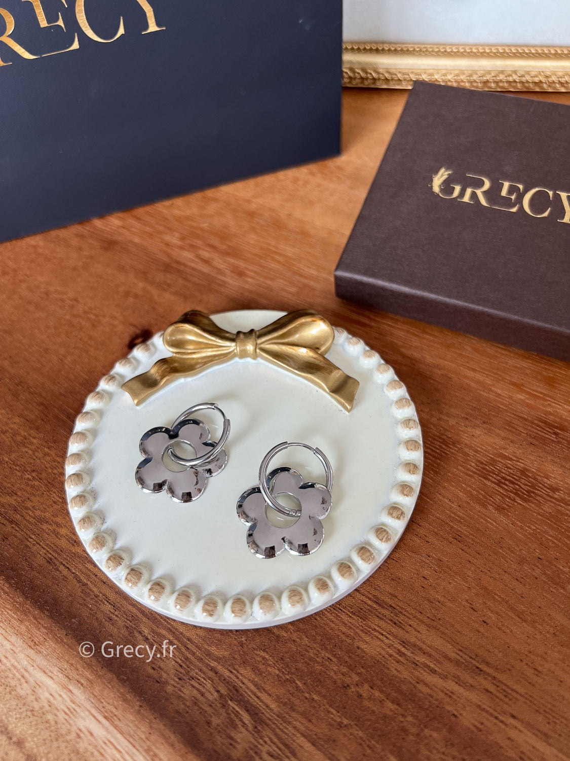 Eva / Créoles fleurs dorées et argentées