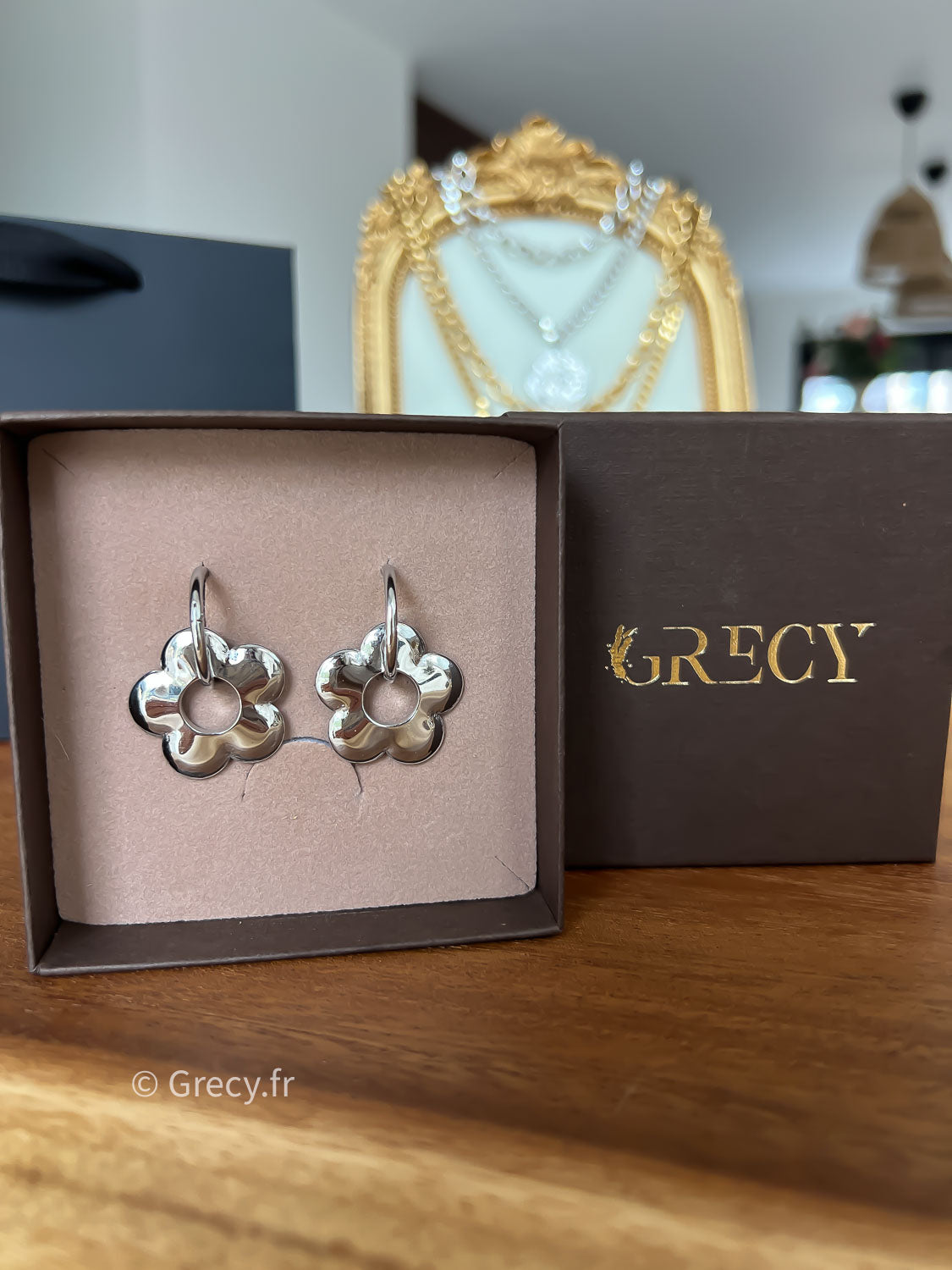 Eva / Créoles fleurs dorées et argentées