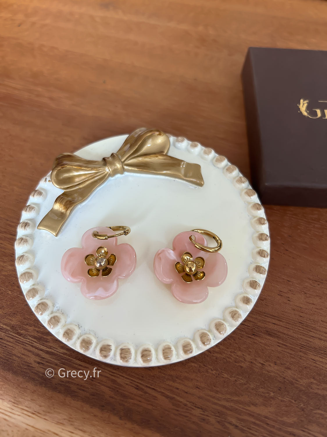 Coralie / Créoles fleurs pétales roses poudrées