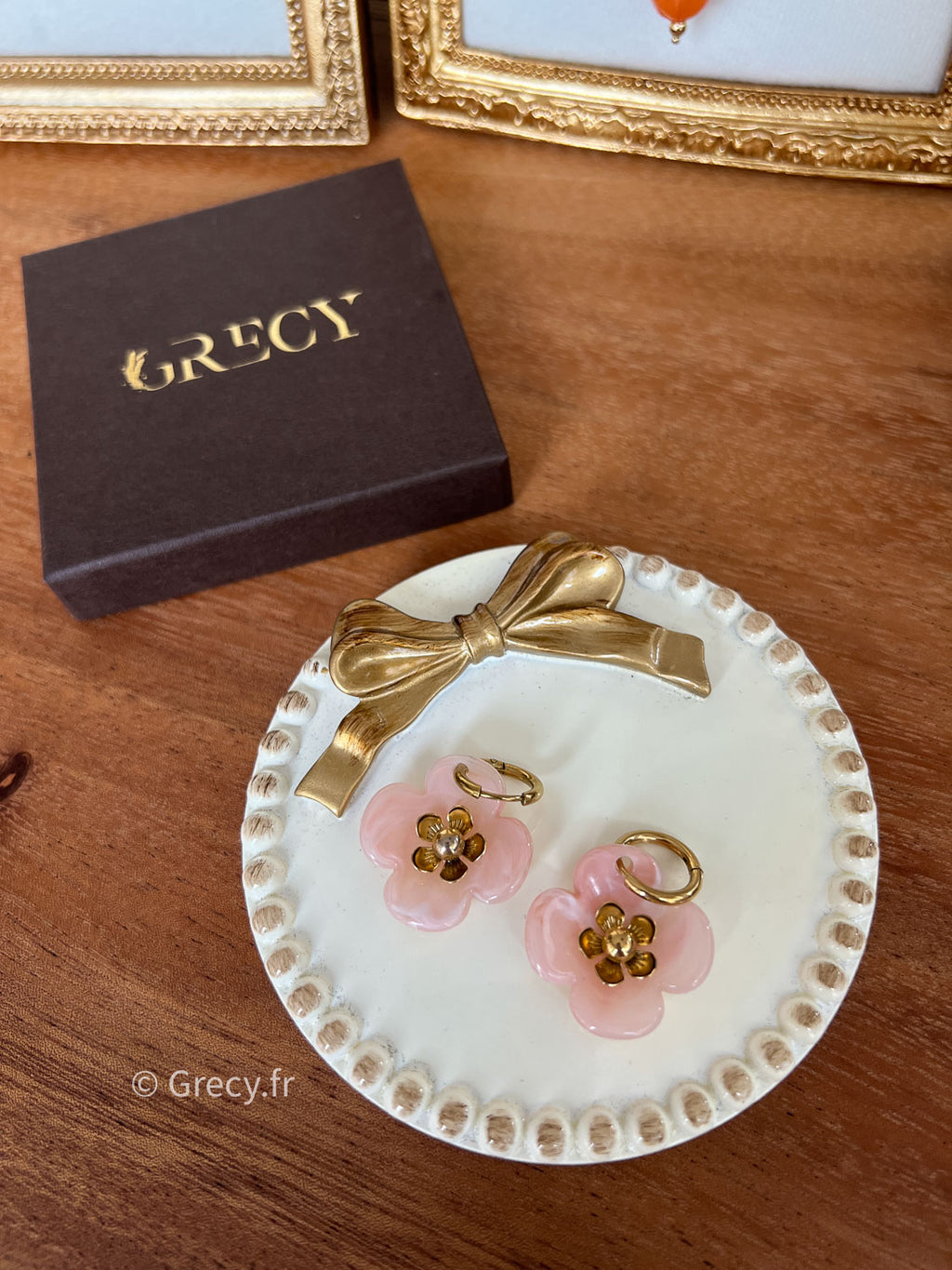 Coralie / Créoles fleurs pétales roses poudrées