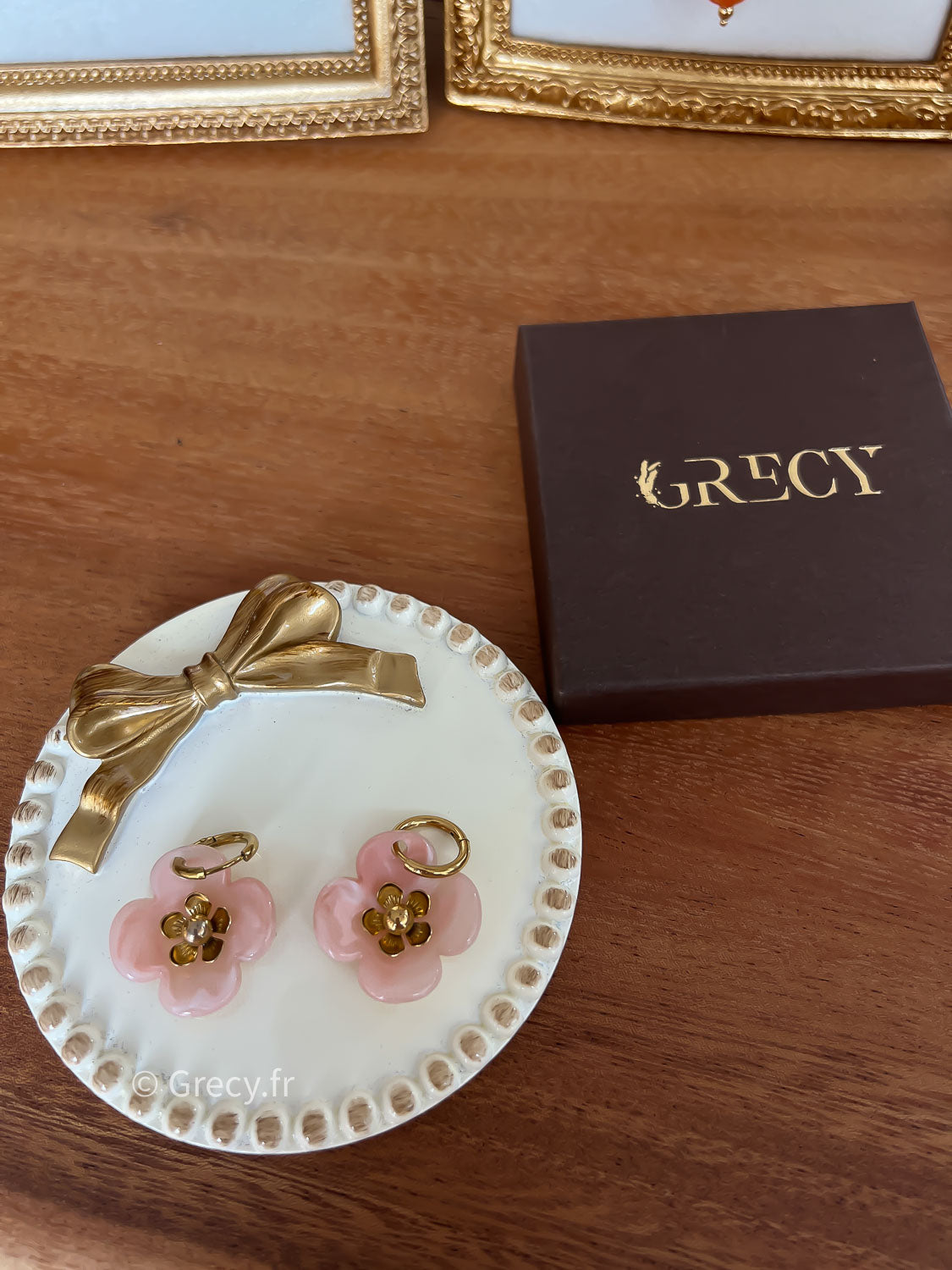 Coralie / Créoles fleurs pétales roses poudrées