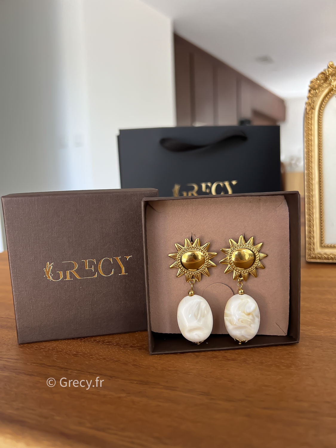 Annie / Boucles d'oreilles soleil et pierre