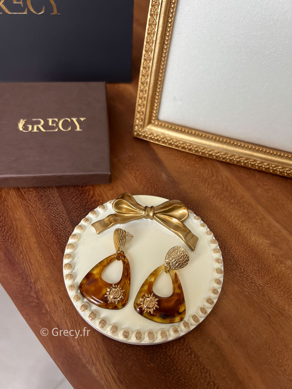 Laurine / Boucles d'oreilles triangle logo soleil