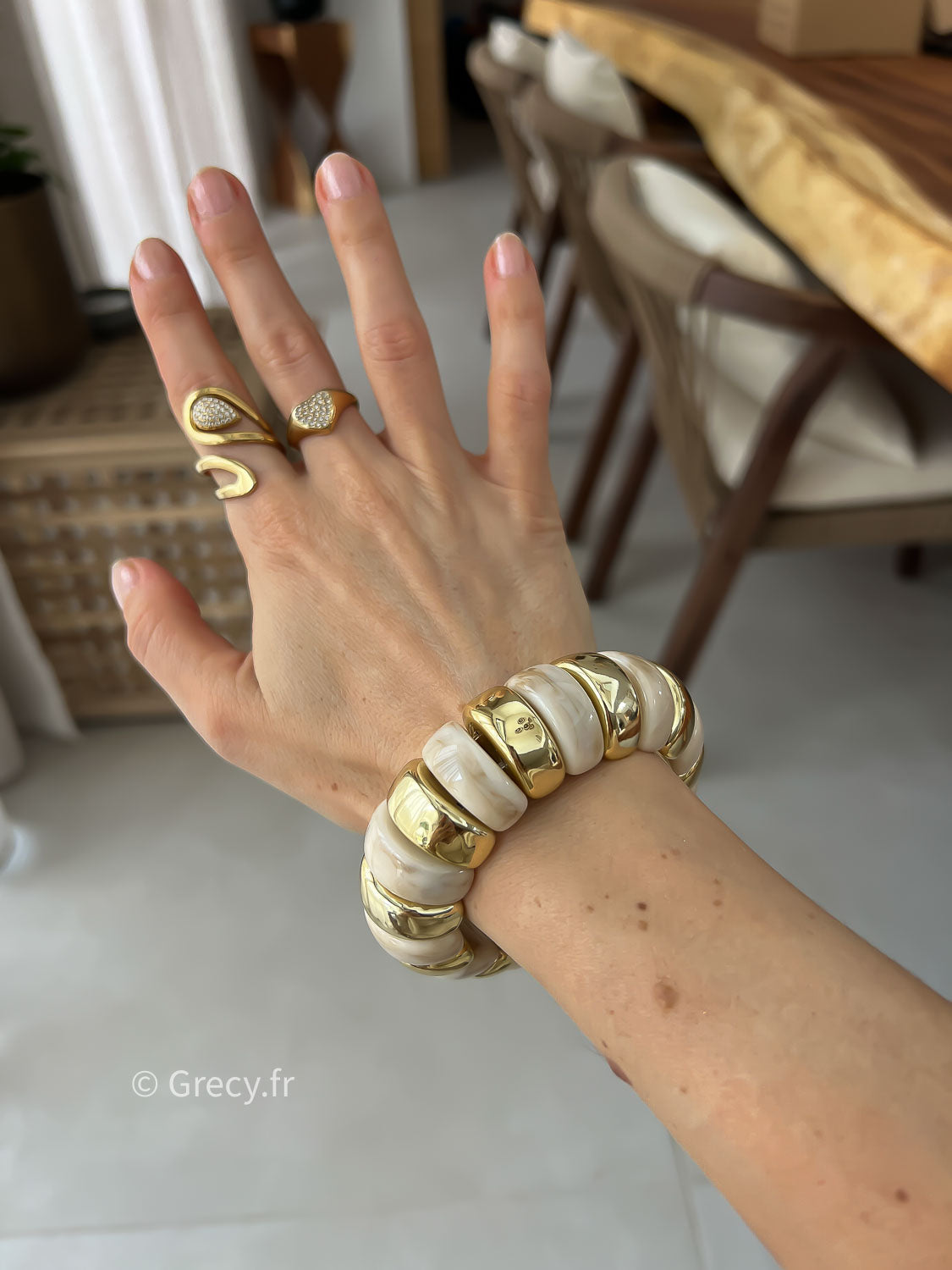 Jennifer / Bracelet elastique doré et écru