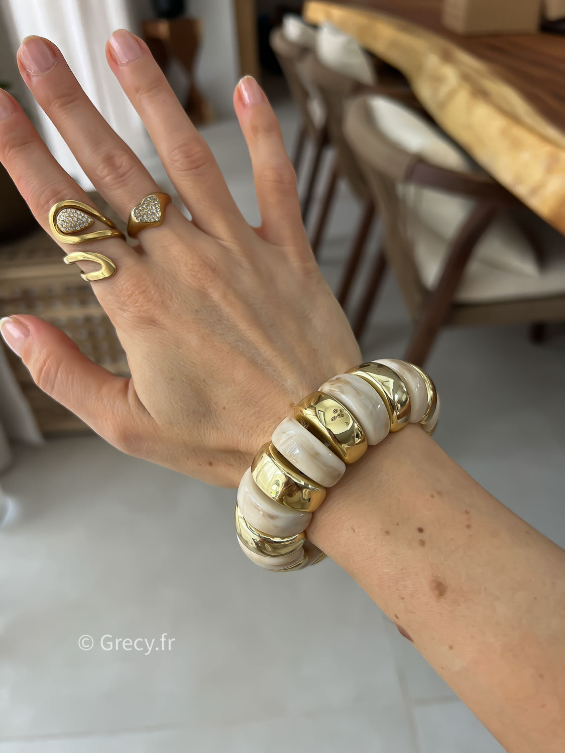 Jennifer / Bracelet elastique doré et écru