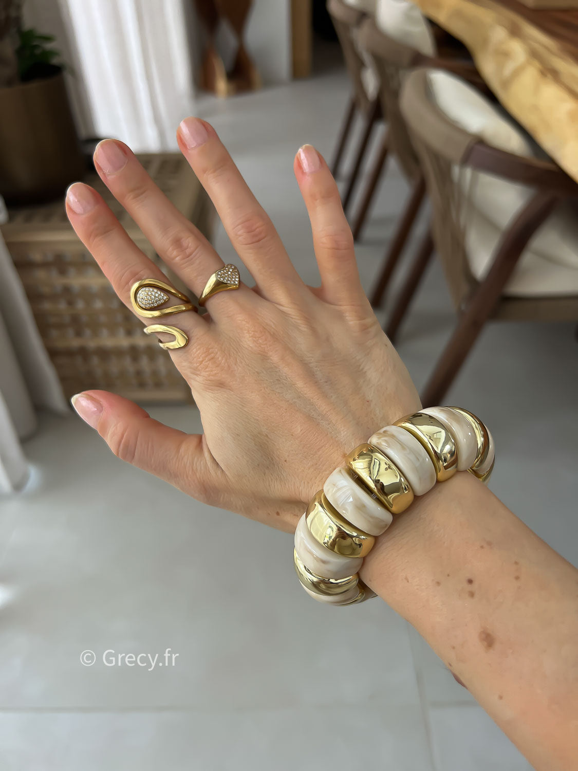 Jennifer / Bracelet elastique doré et écru