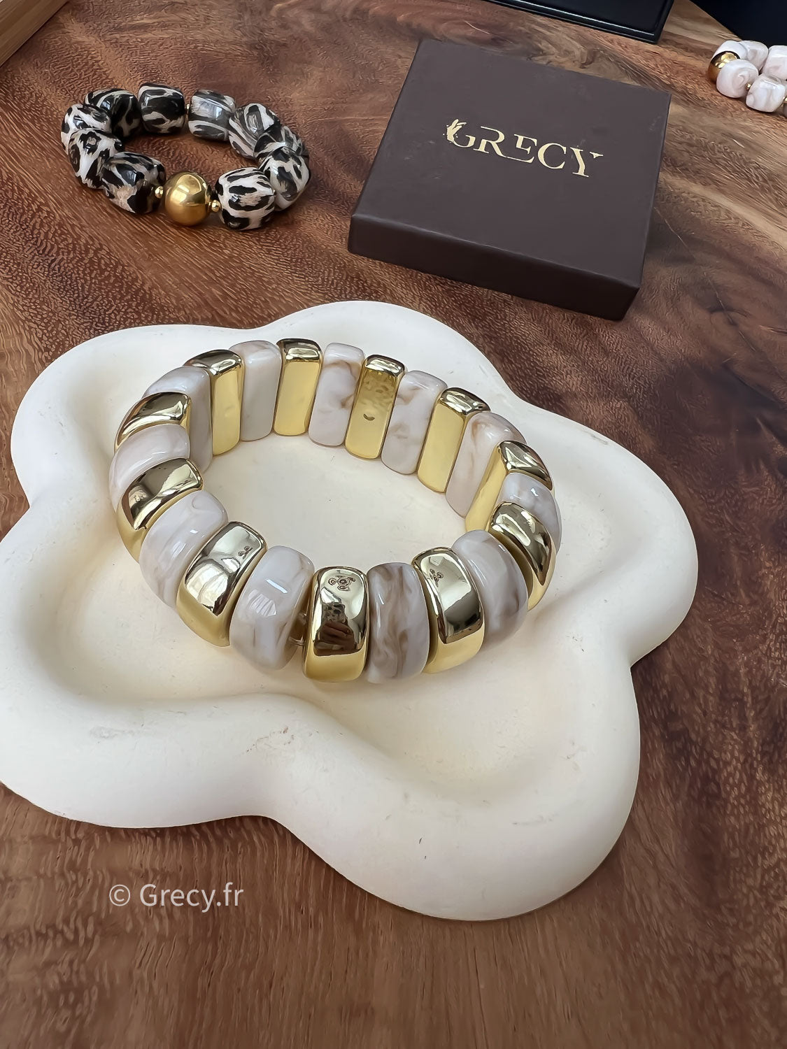 Jennifer / Bracelet elastique doré et écru