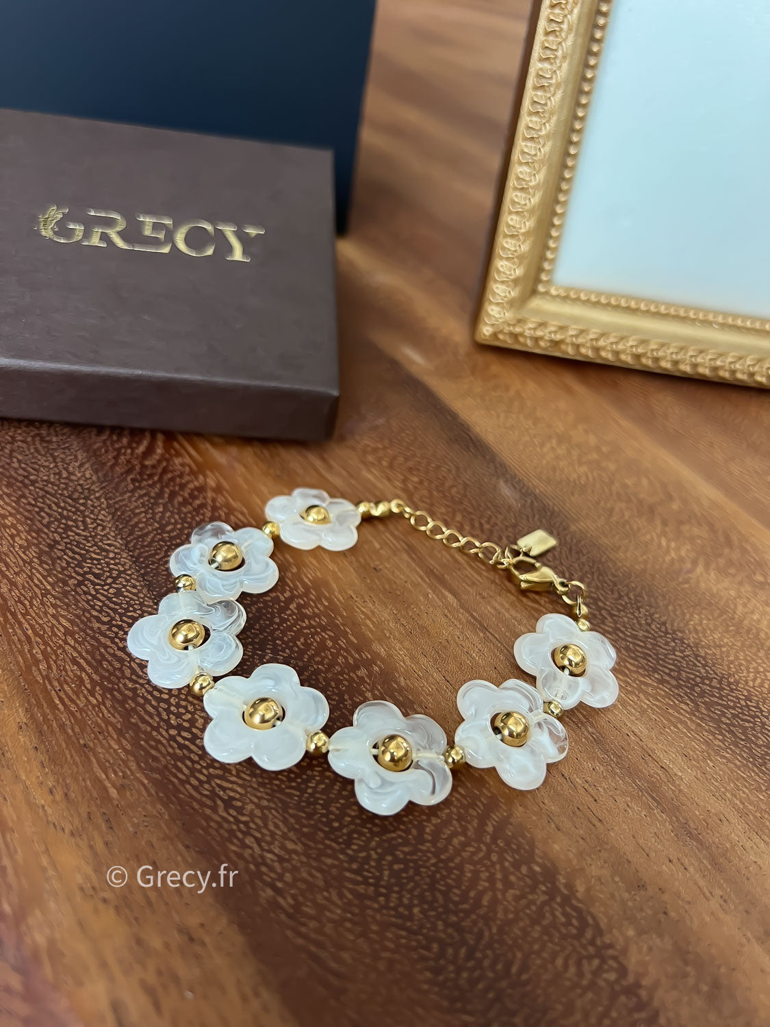 Aurore / Bracelet fleurs résine blanche