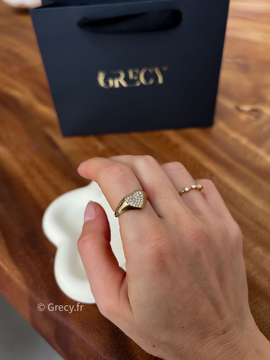 Lou / Bague chevalière coeur strass