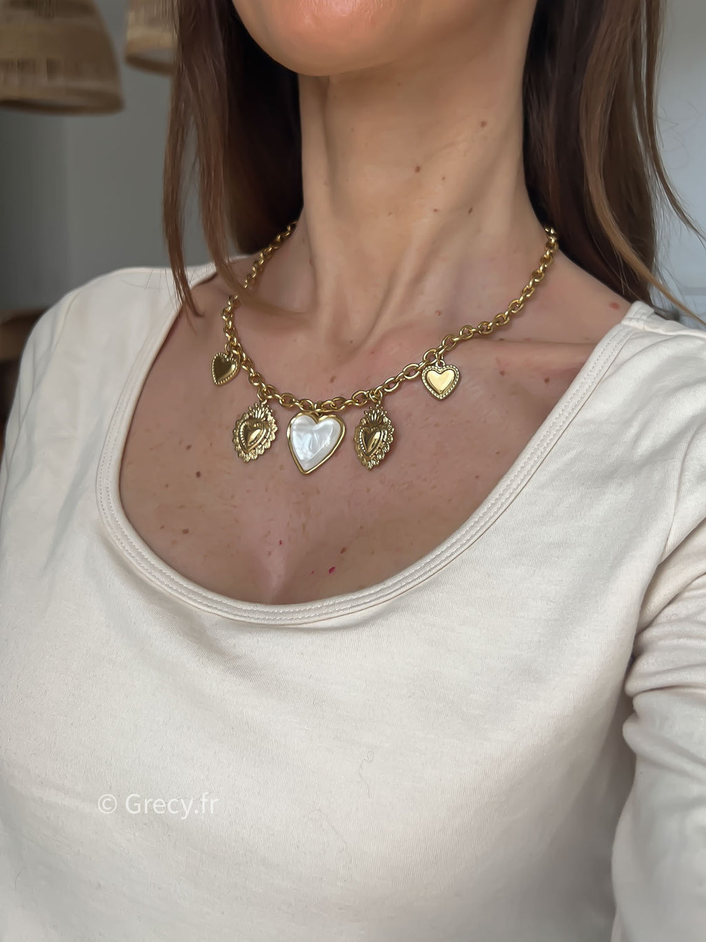 Elena / Collier doré motifs coeurs