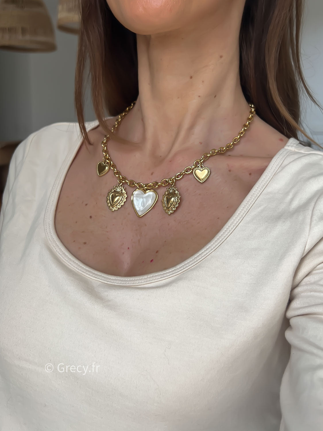 Elena / Collier doré motifs coeurs