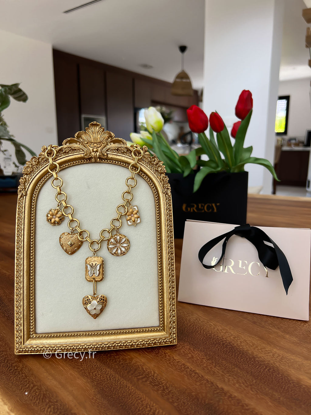 Manuela / Collier maille charms coeurs, fleurs et papillon
