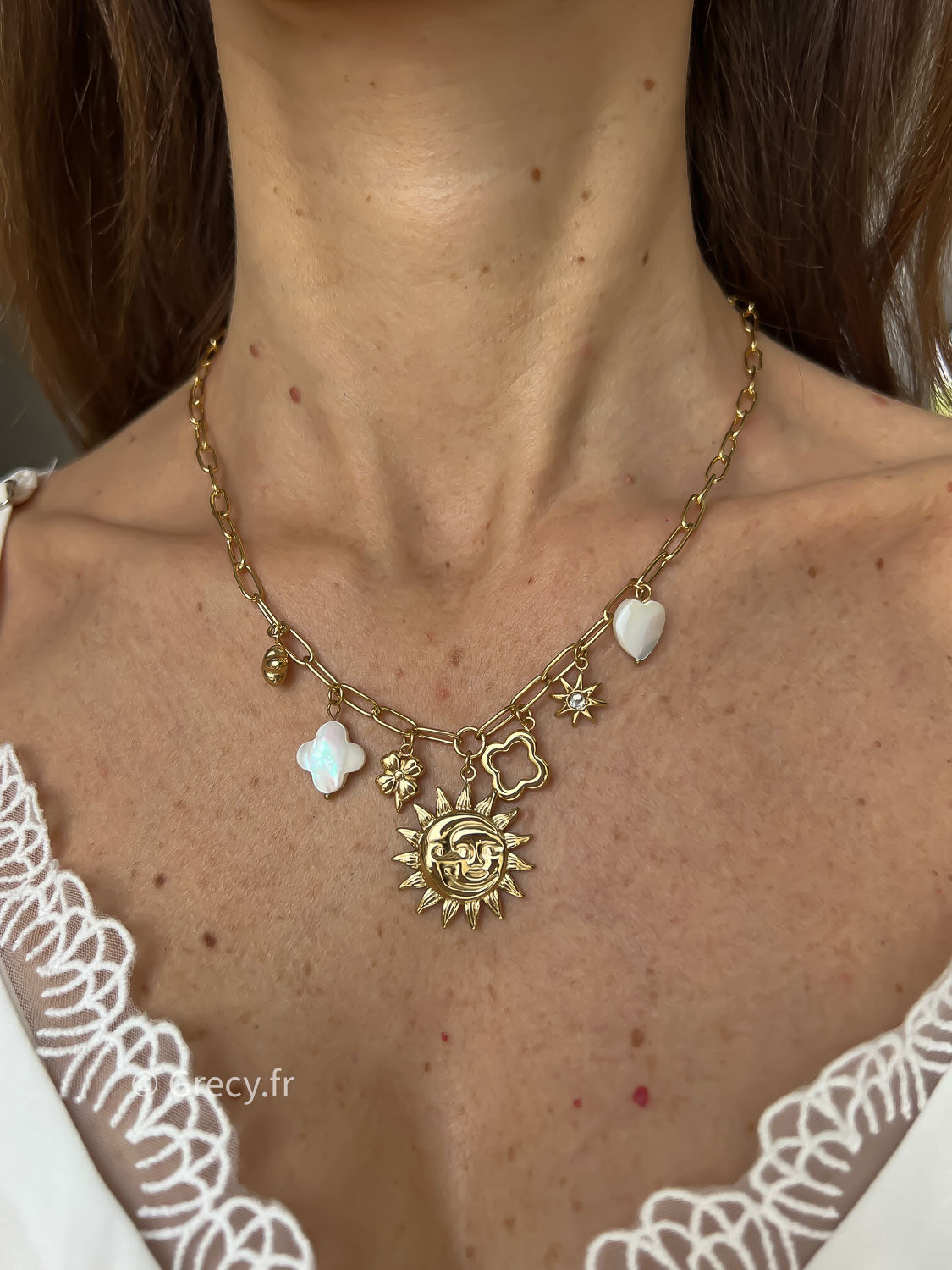 Léonne / Collier charms soleil