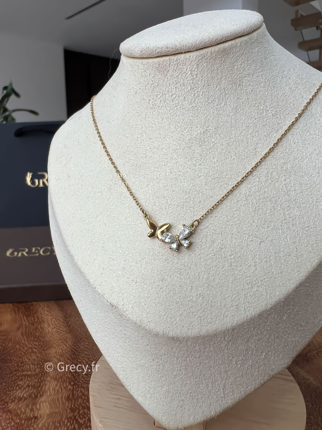 Jade / Collier double papillon