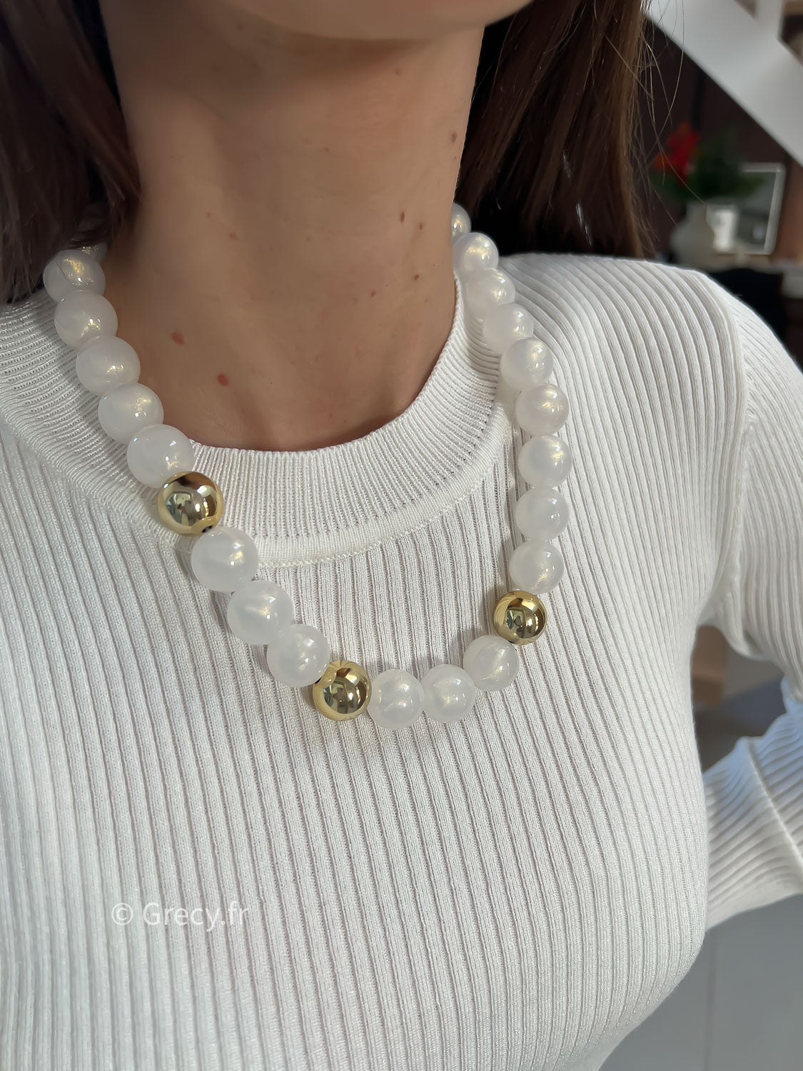 Collier perles rondes blanches nacrées