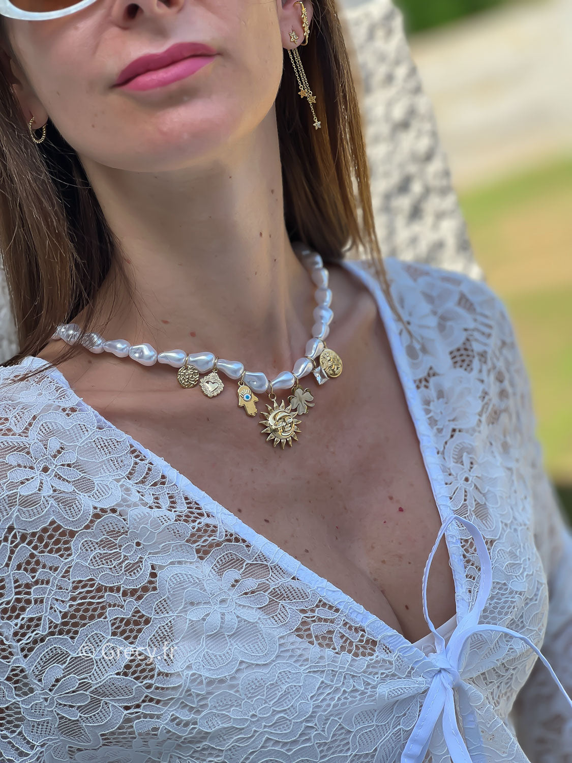 Collier nacre et charms