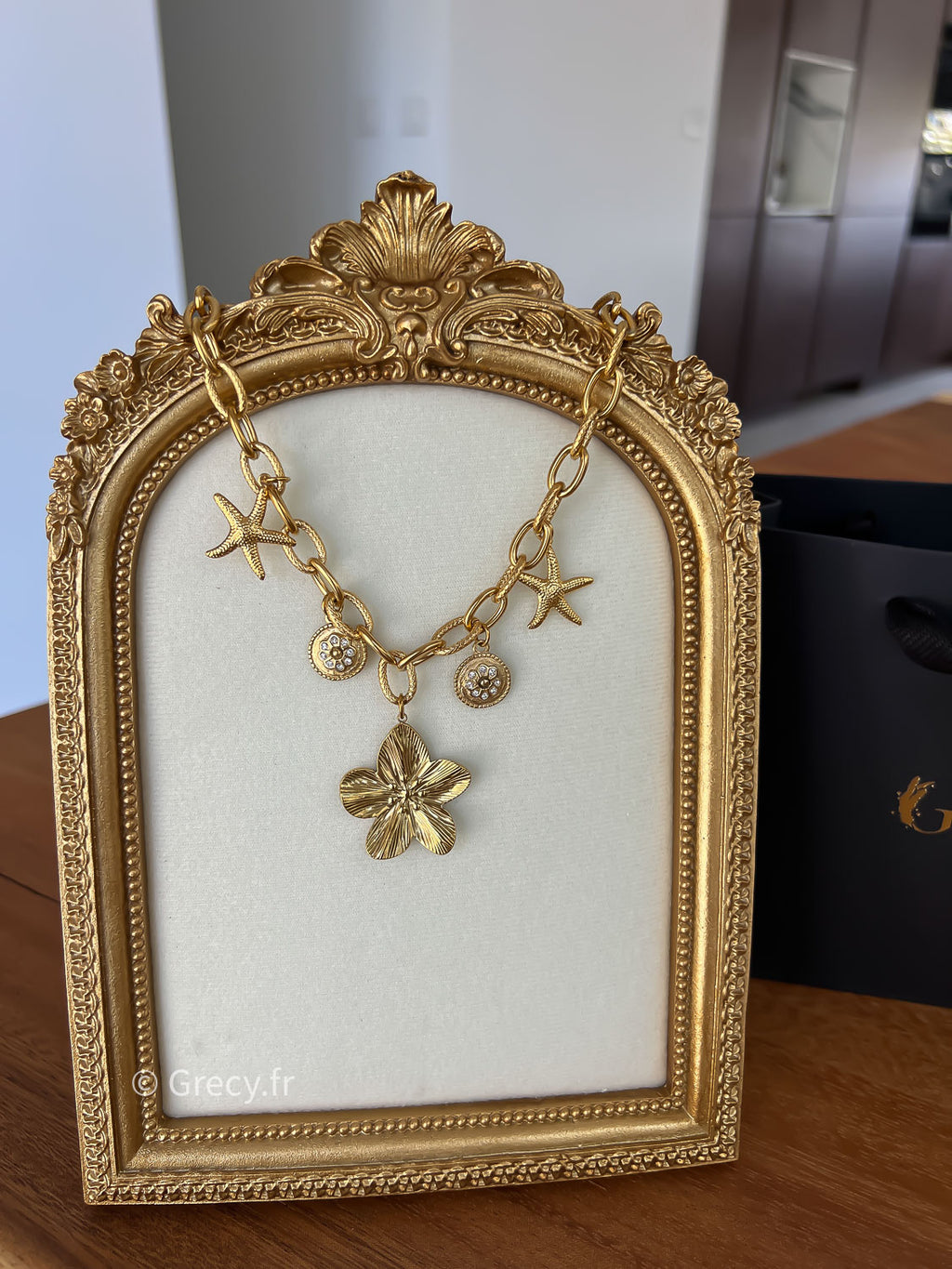 Tahiti / Collier fleur de tiaré