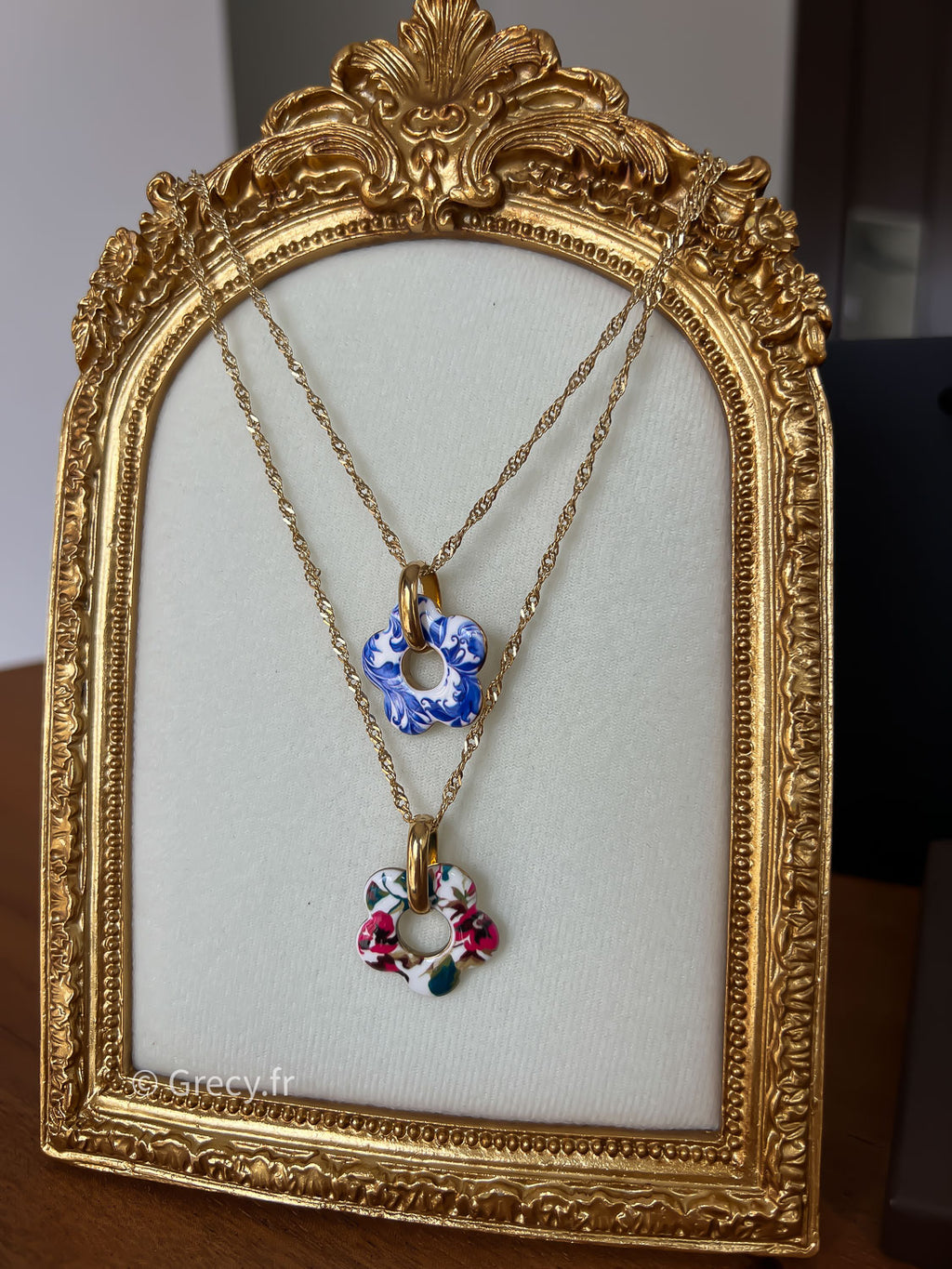Ninon / Collier fleur sur chaîne