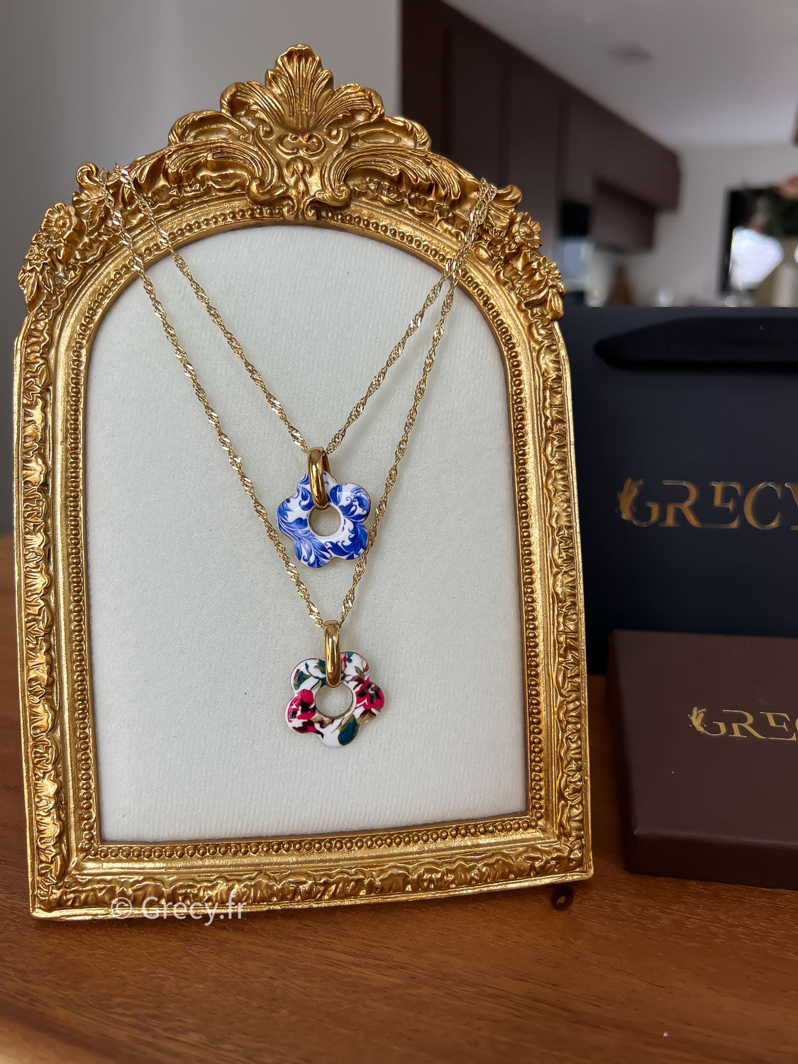 Ninon / Collier fleur sur chaîne