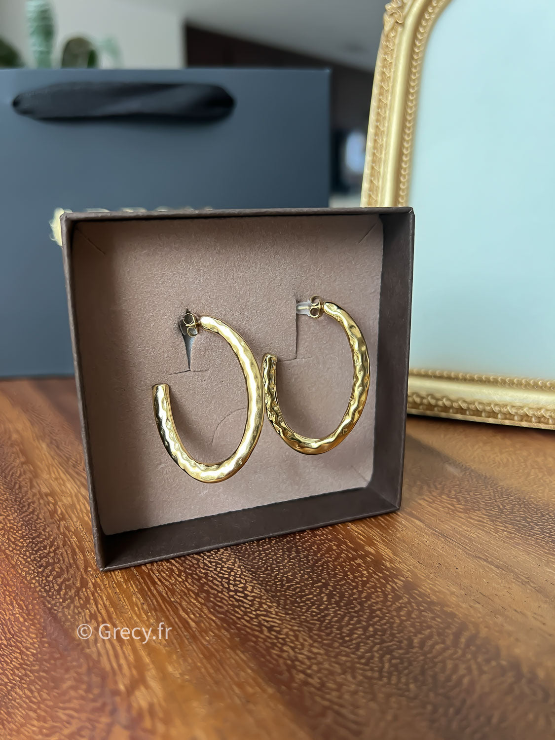 Fanny / Boucles d'oreilles créoles martelées