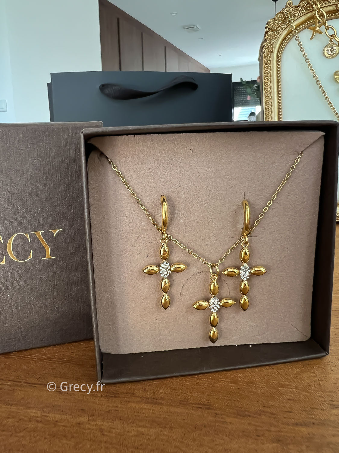 Cassie / Parure croix collier et boucles d'oreilles