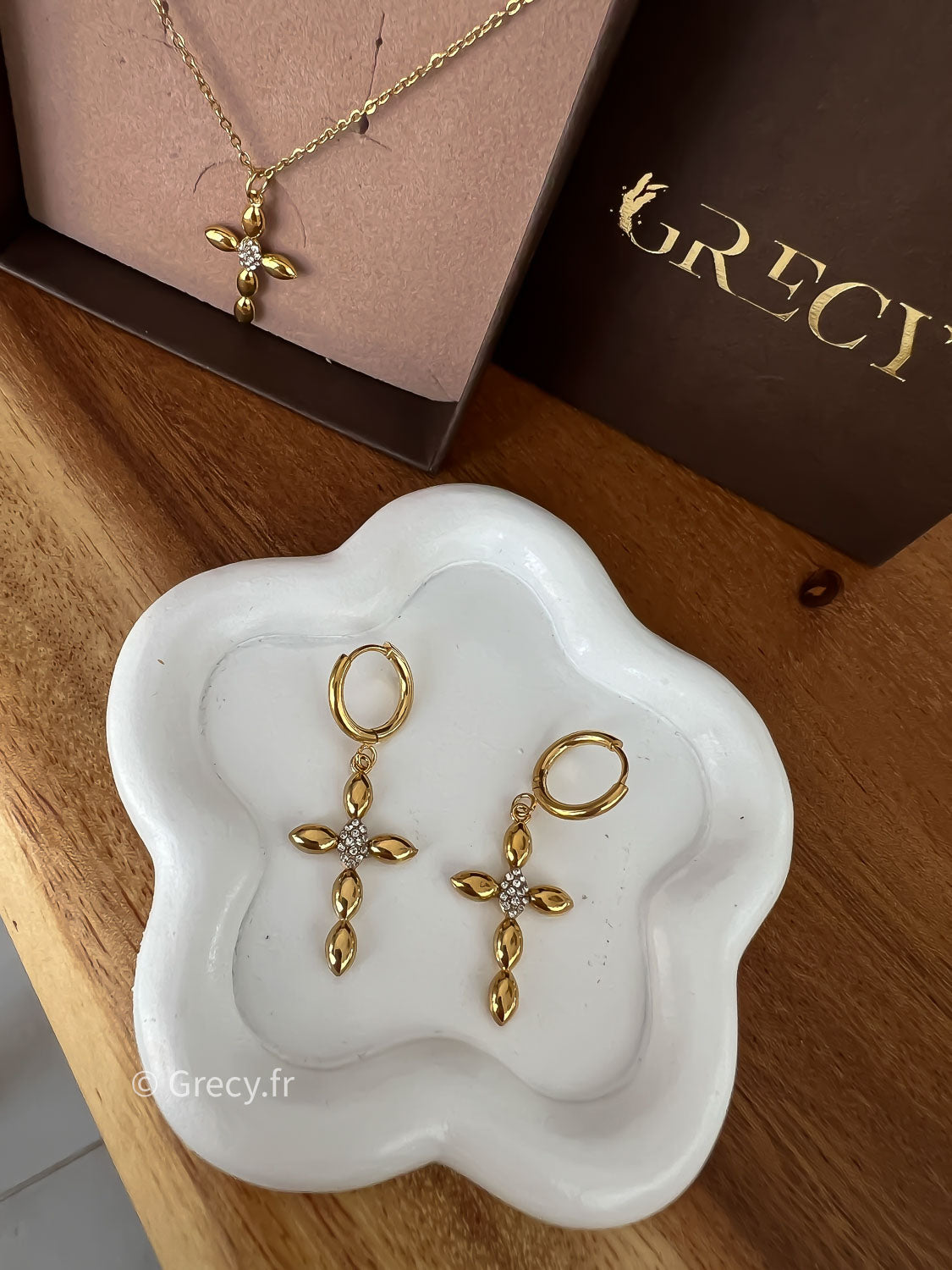Cassie / Parure croix collier et boucles d'oreilles